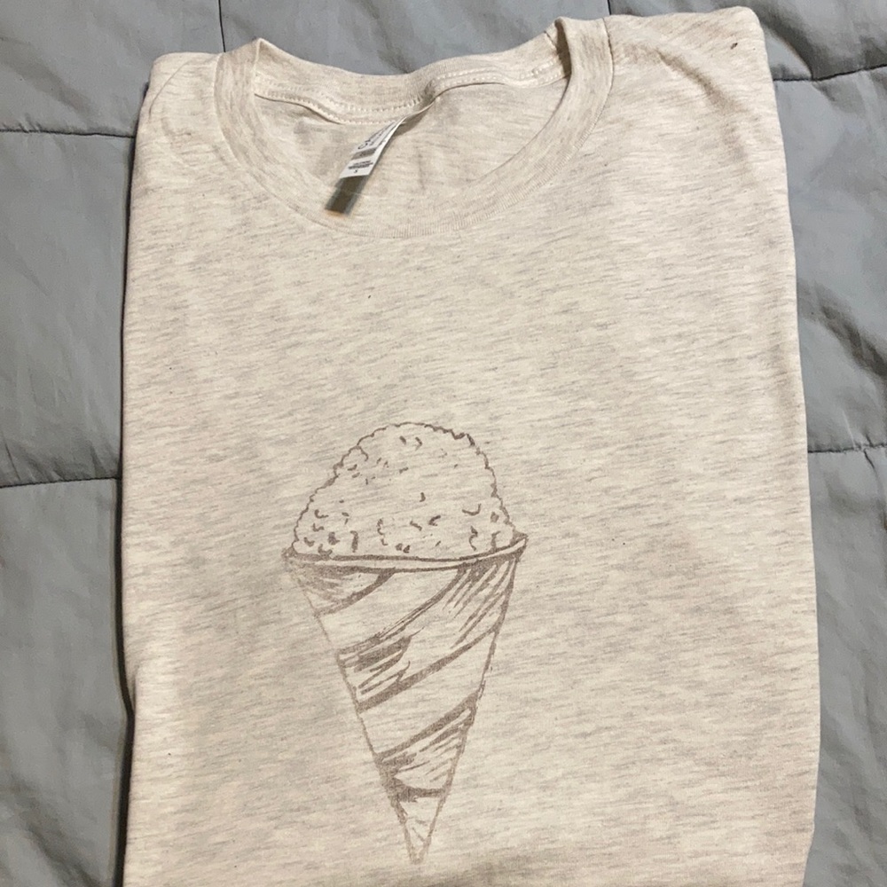 Snowball hand drawn silk screened T-shirt.